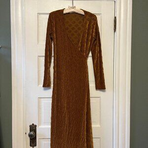 Lisa Says Gah | Jenna Velvet Wrap Dress - Butterscotch | L